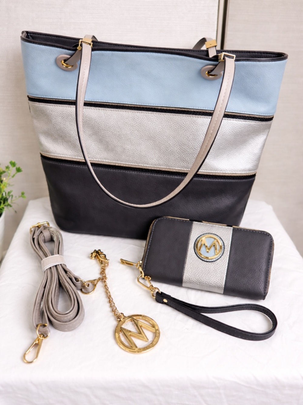 MKF Collection Mia K tote bag with matching wallet.